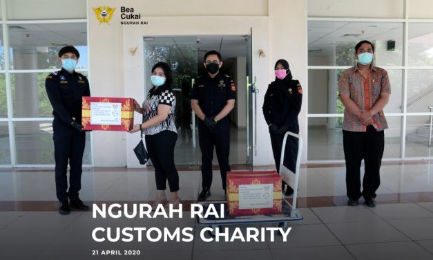 Ngurah Rai Customs Charity menyalurkan bantuan penyediaan barang-barang penanganan COVID-19 ke Rumah Sakit Umum Pusat Sanglah dan Rumah Sakit Universitas Udayana