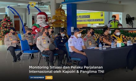 Monitoring Situasi dan Pelaku Perjalanan Internasional oleh Kapolri & Panglima TNI